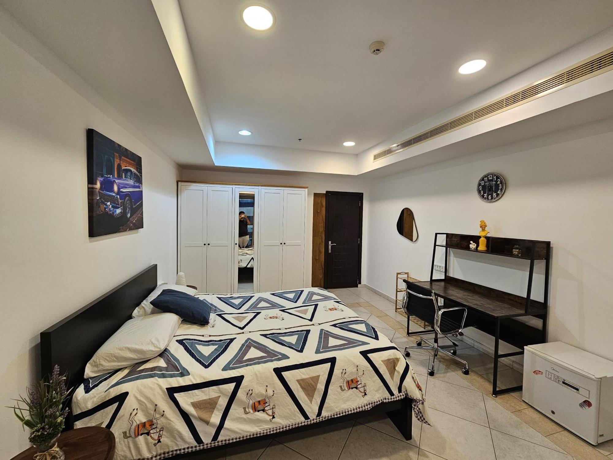 Super Host At Highest Residential Tower In The World, Private Rooms In A Shared Apartment Дубай Номер фото